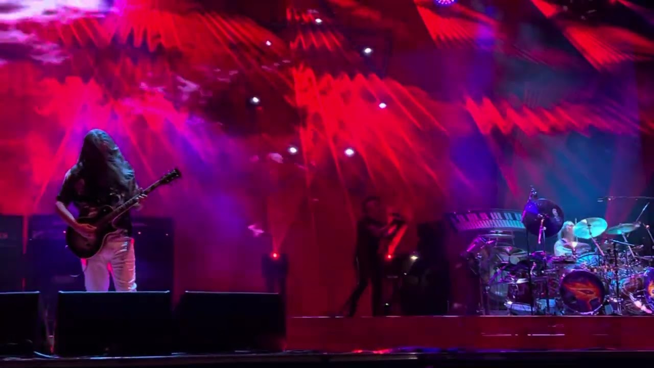 Tool performs &ldquo;The Patient&rdquo; at Louder Than Life Festival