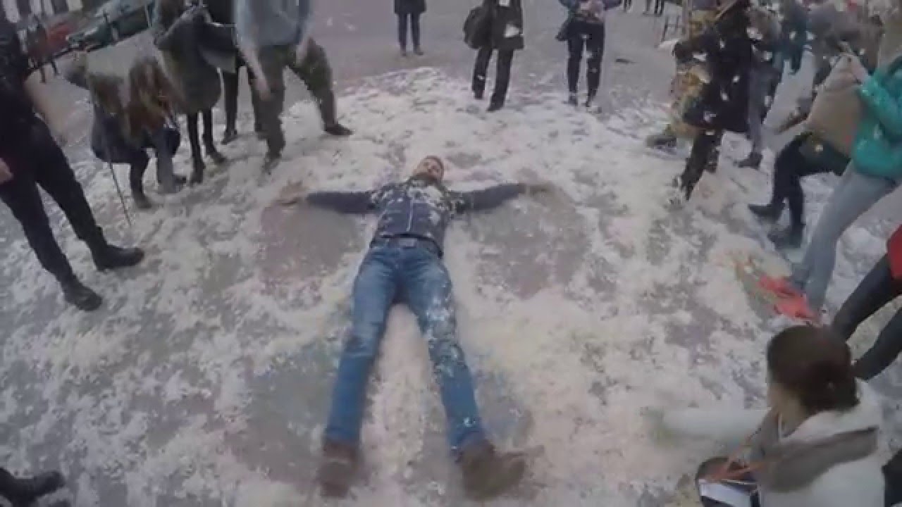 Walentynkowa Bitwa na Poduszki 2016 - OGARnij To!