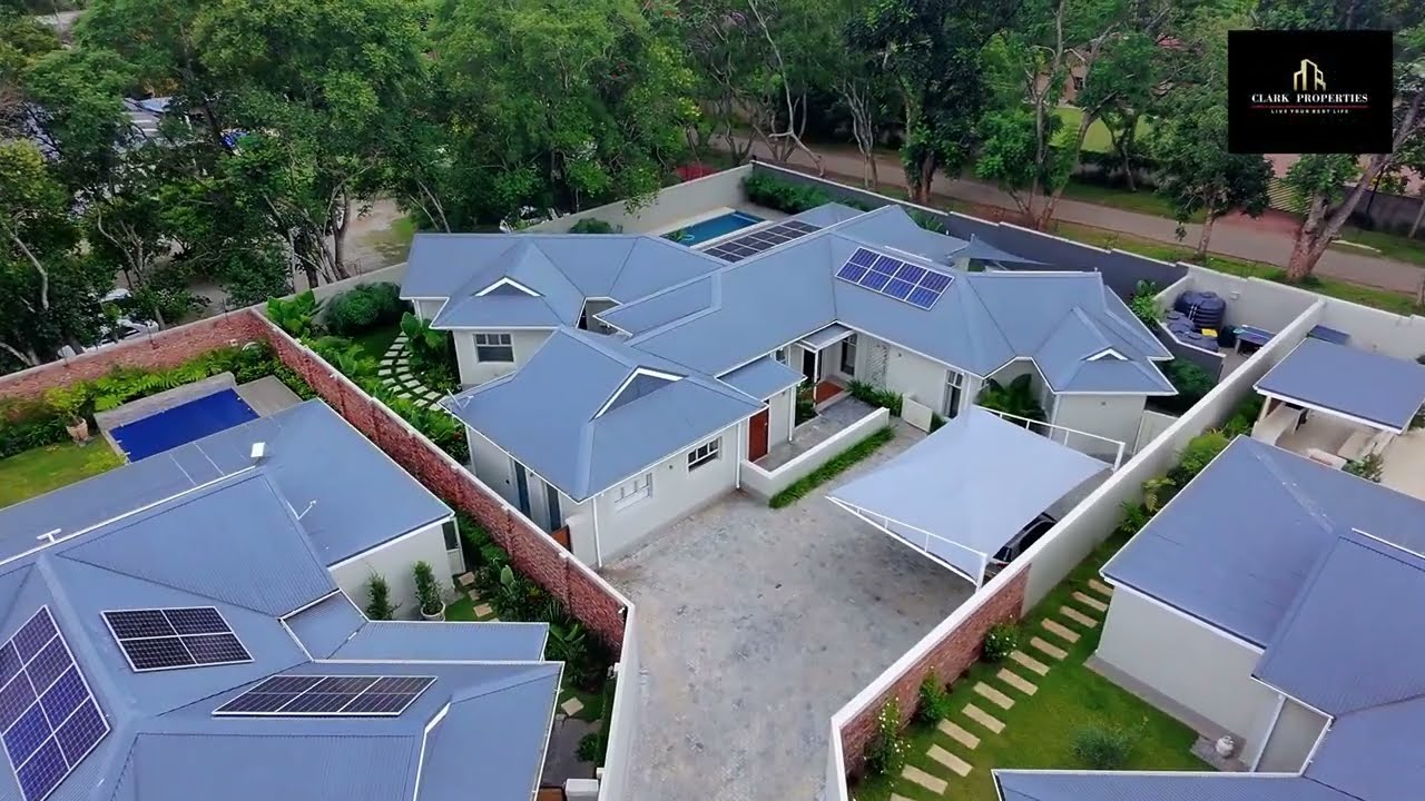 Luxury Off-Grid Townhouse in Lewisam | US$925,000