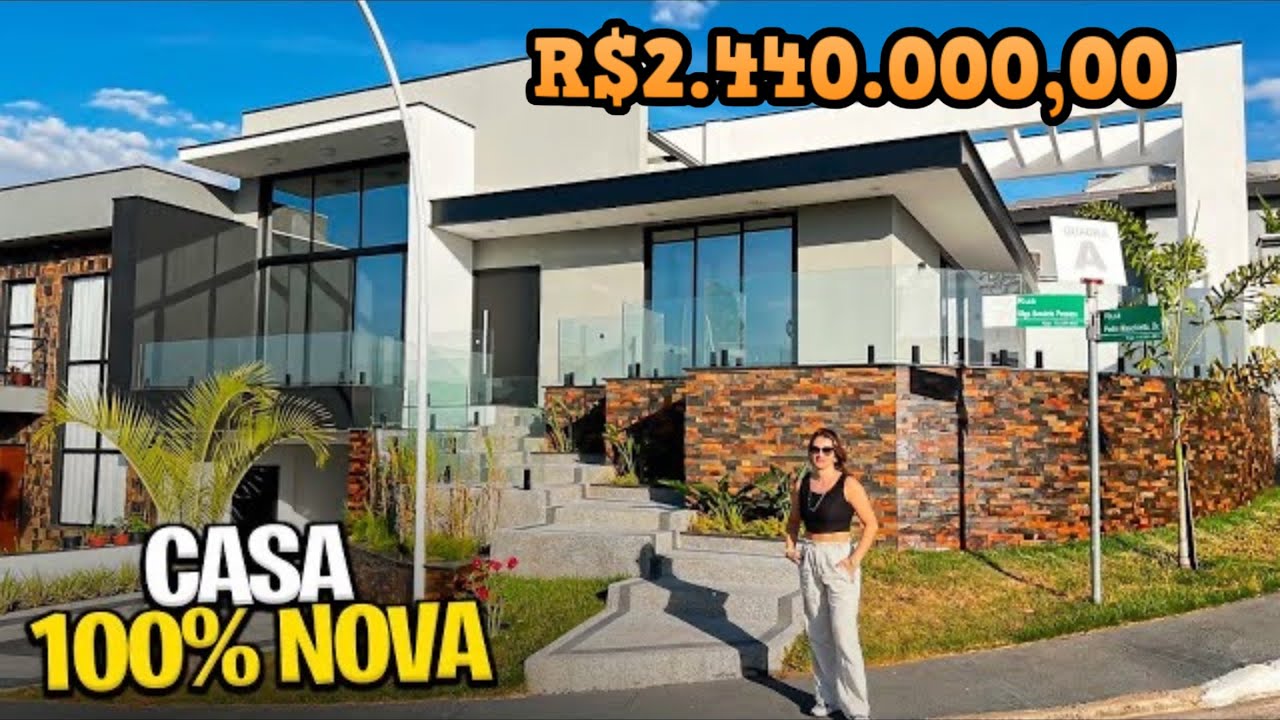 Casa de esquina com 327m² de área construída, garagem com mais de 100m²