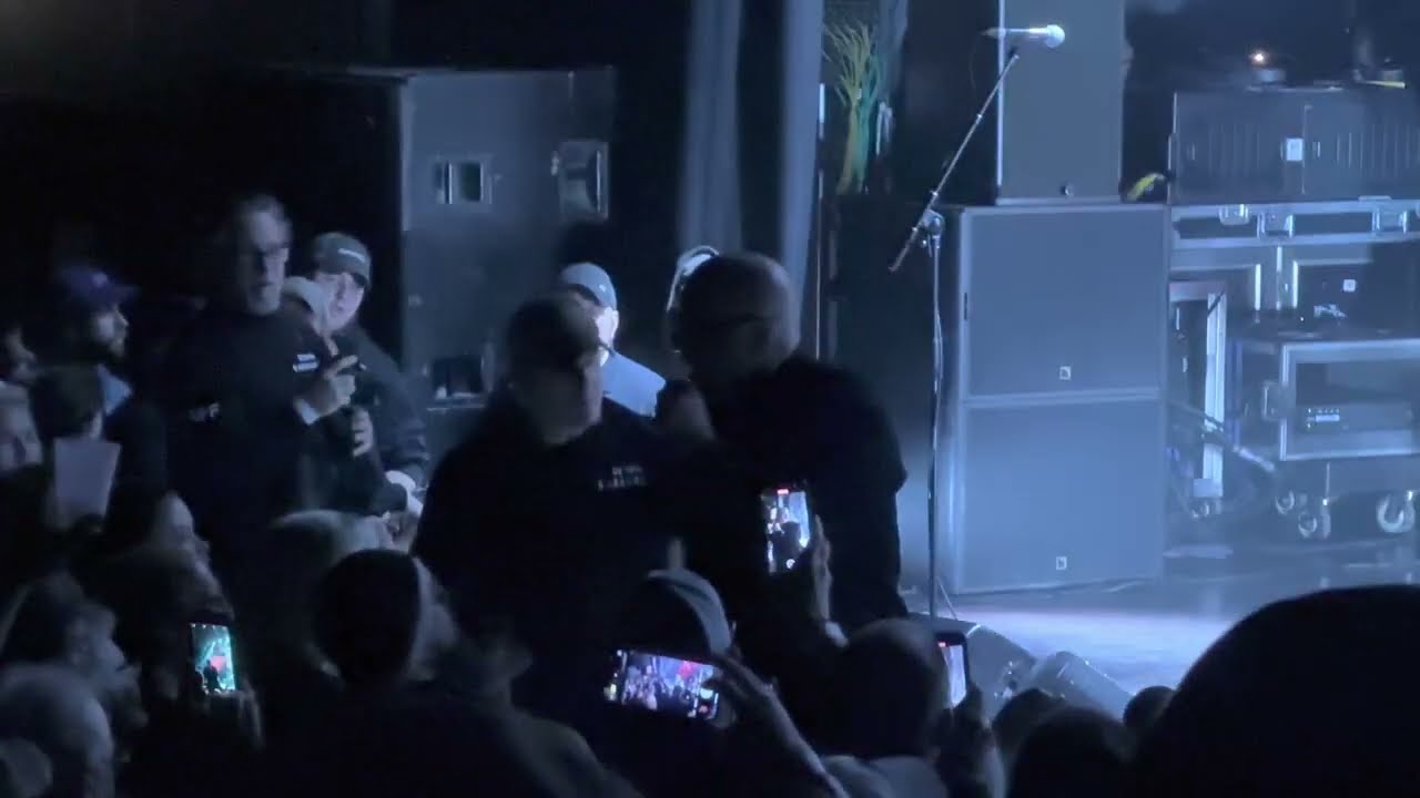 Headstones - Losing Control - Live at Town Ballroom in Buffalo, NY on 12/10/22