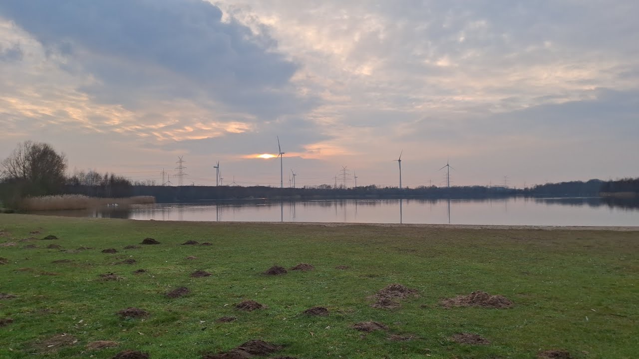 Unterwegs/ Mit einem Metalldetektor / Teil 1