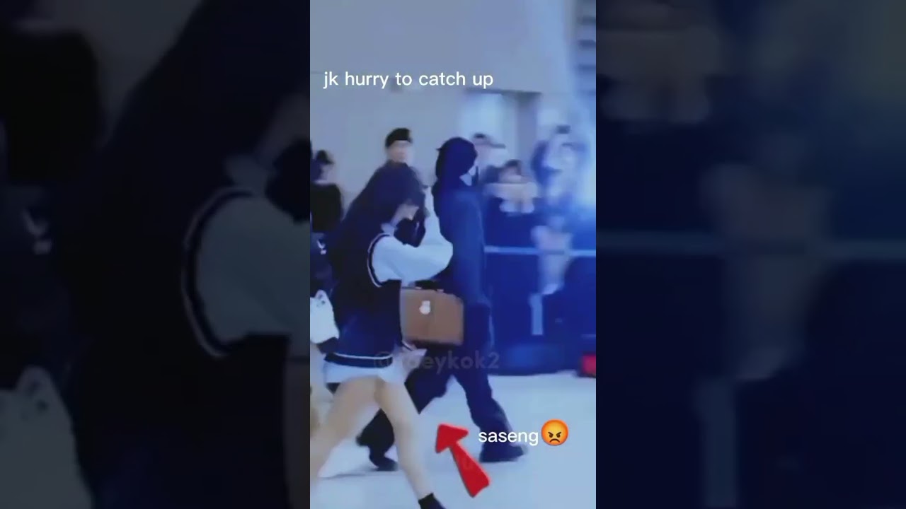 The way staff protect  Jungkook and Taehyung from Sasaeng🥺#bts #taekook # v #jungkook