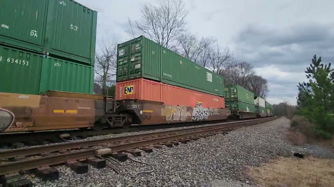 Double Ns action railfanning. MUST WATCH.