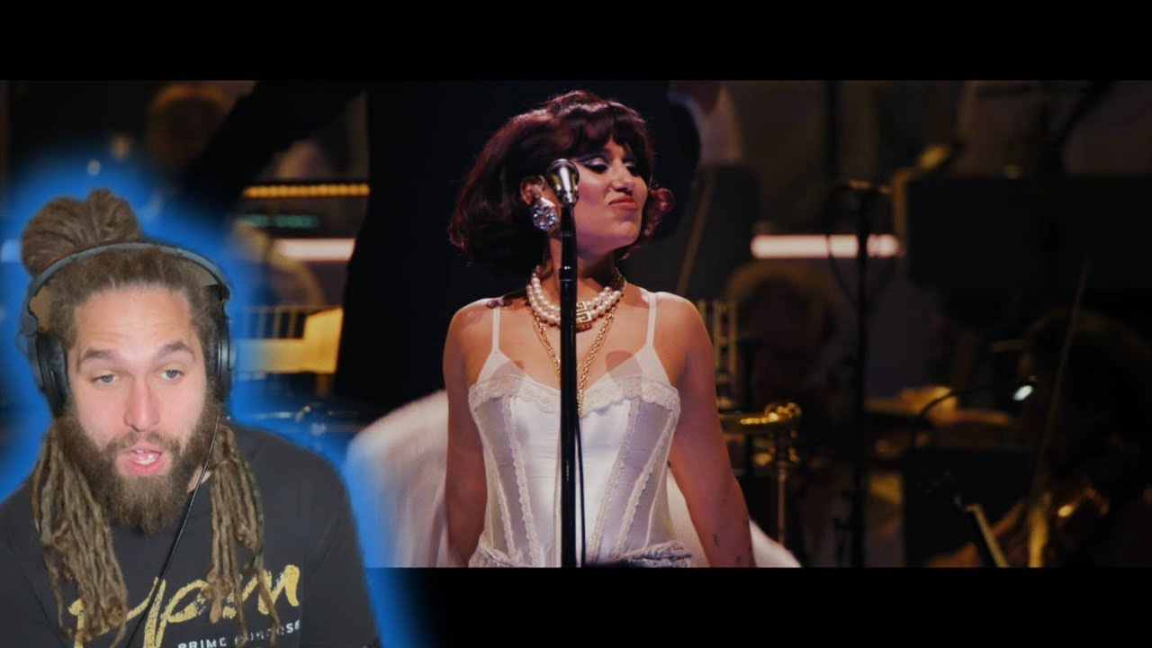 Rapper hears RAYE live for the first time!! Oscar Winning Tears. (the Royal Albert Hall)