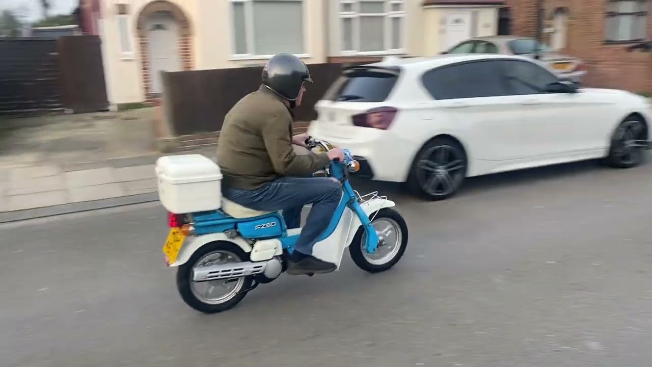 Suzuki FZ50