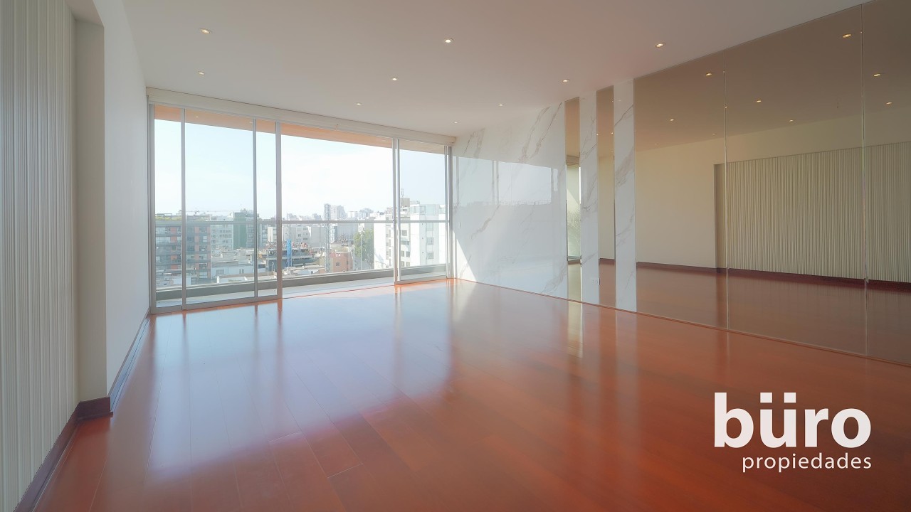 Lindo Penthouse con 5 Dormitorios en Venta en Mirasidro