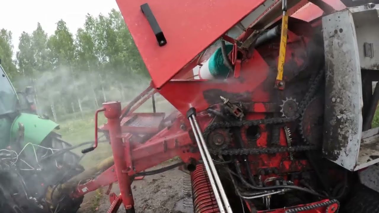 Washing A Round Baler!!! Welger 220 Profi