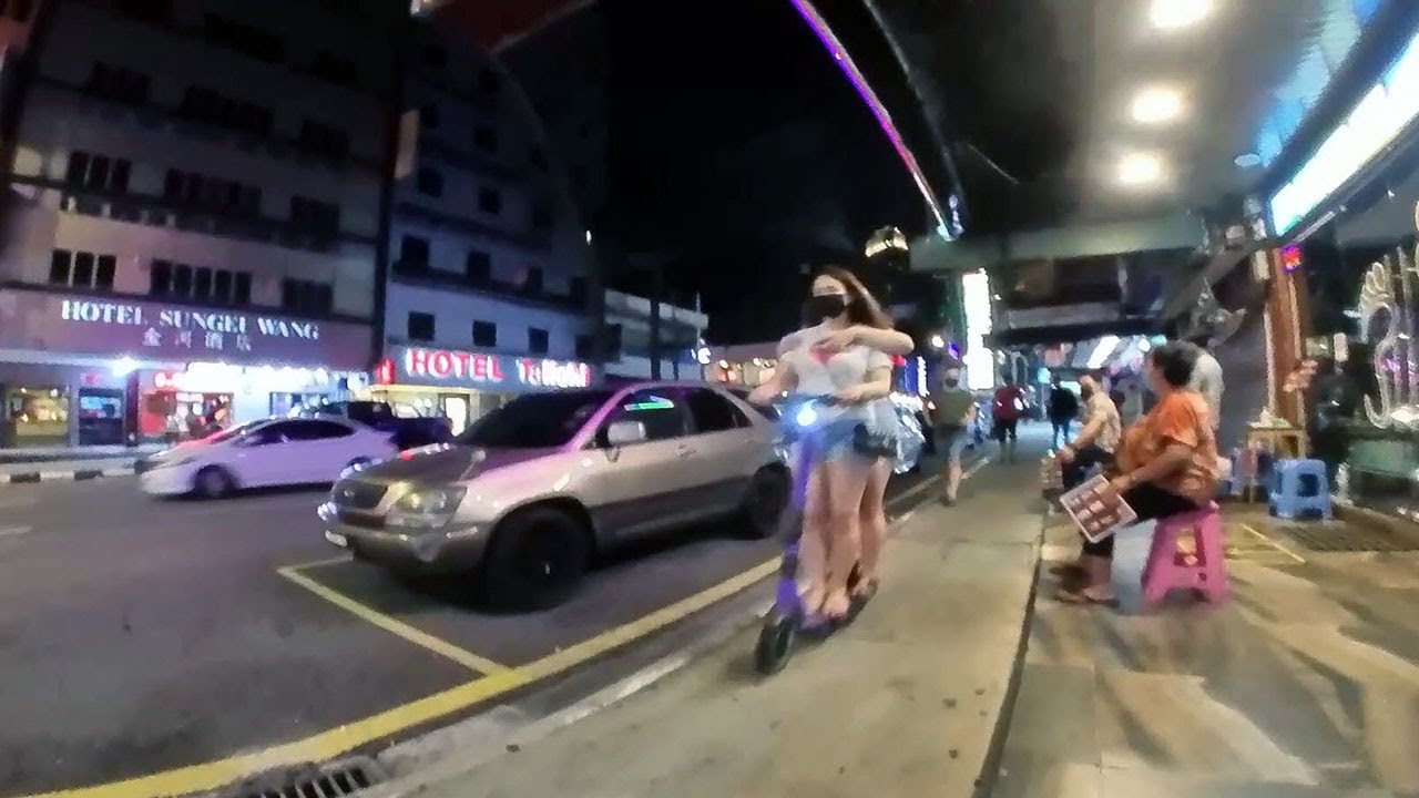 Insane Two Girls | Bukit Bintang Kuala Lumpur City Centre Video