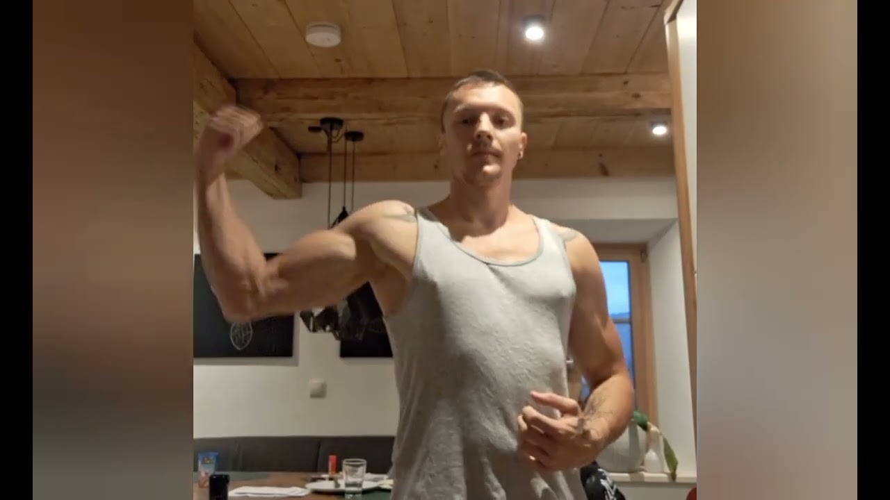 PROTEINE IS KICKING #fitness #transformation #gym #funny