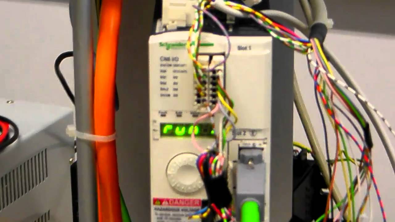 GD160T with Schneider Electric Lexium 32M