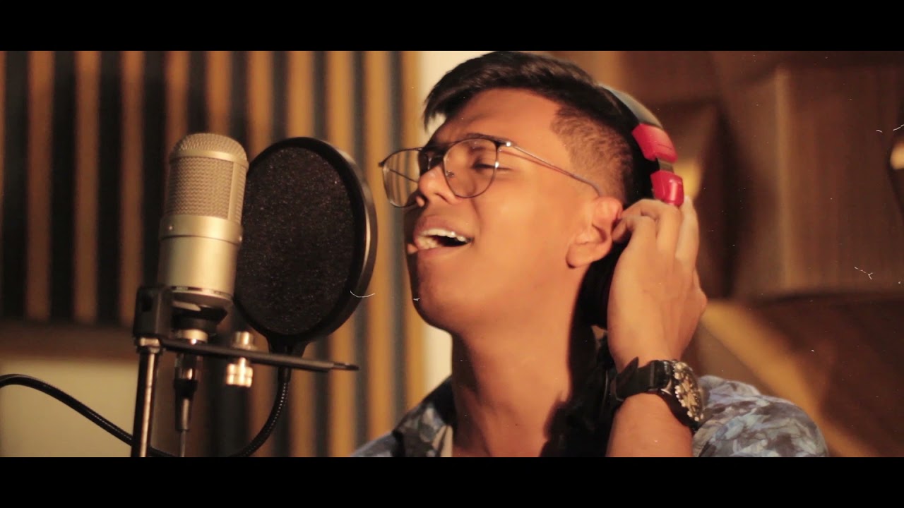 TROYA + SOLAMENTE TU (Official Video)