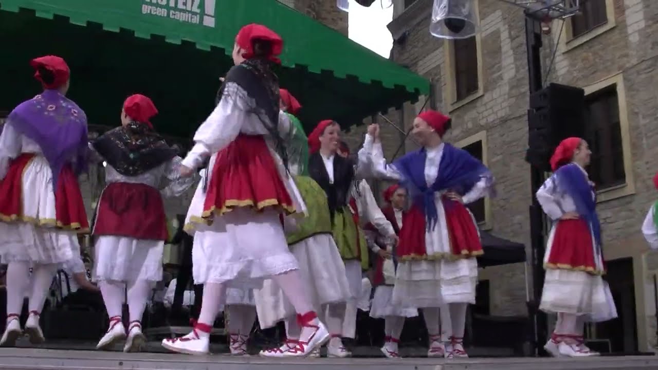 Gasteiz La Blanca 2022, Concierto de txistularis 5, Indarra Dantza Taldea, Aste Nagusia, Danza