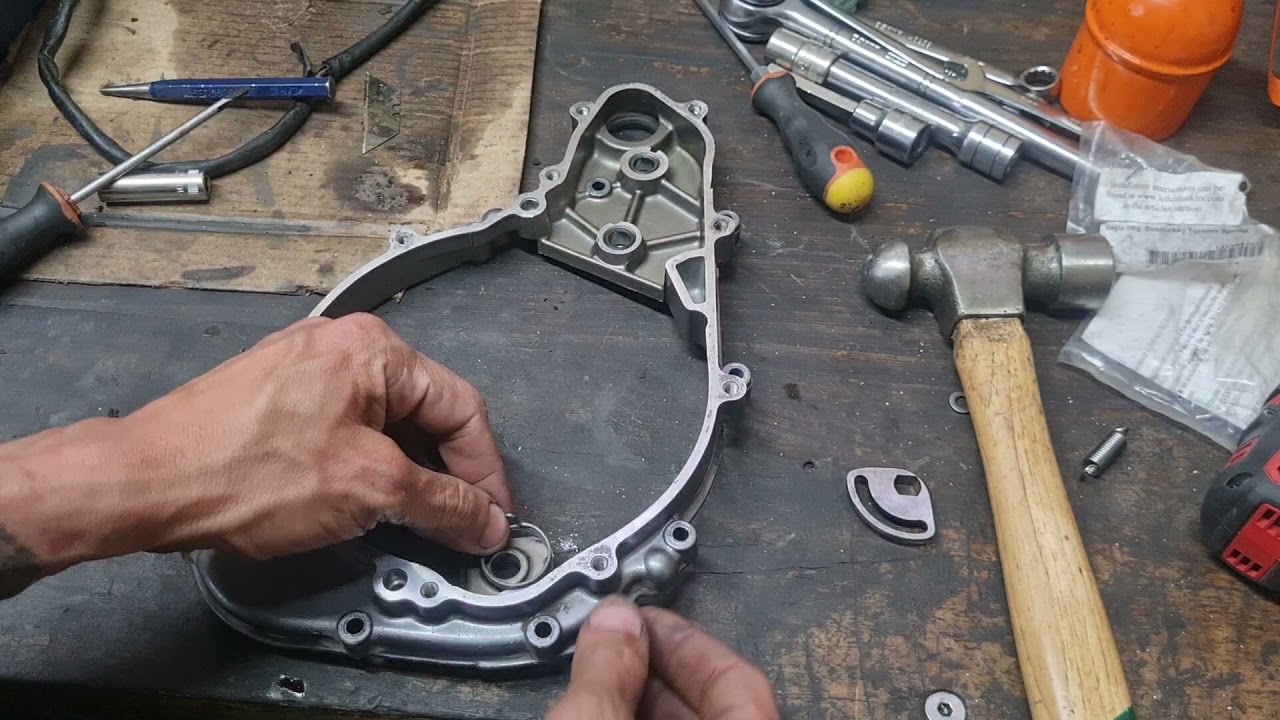 Intalacion del doohickey o tensor de la cadena de balance, kawasaki KLR 650...