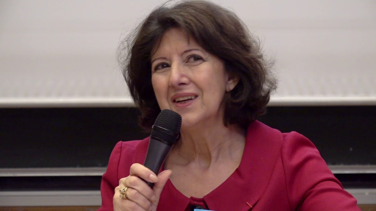 4 D&eacute;bat public et politique