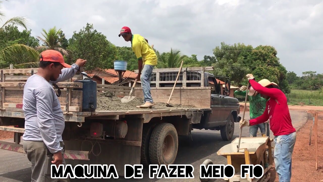 Máquina de fazer meio fio 🤔🤔