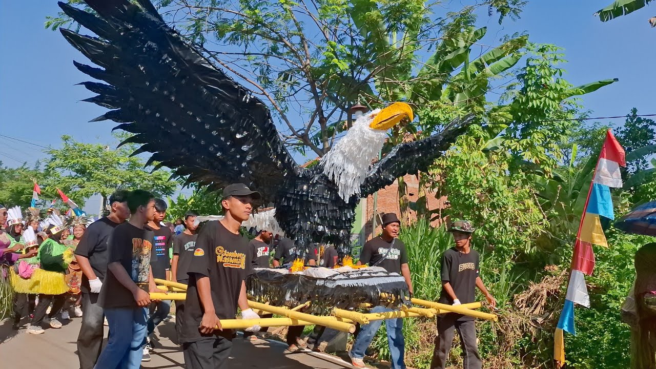 Kreatifitas Warga Tegalsari di Karnaval Kemerdekaan Indonesia 2025
