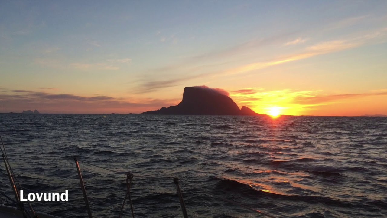 Med seilbåt langs norskekysten