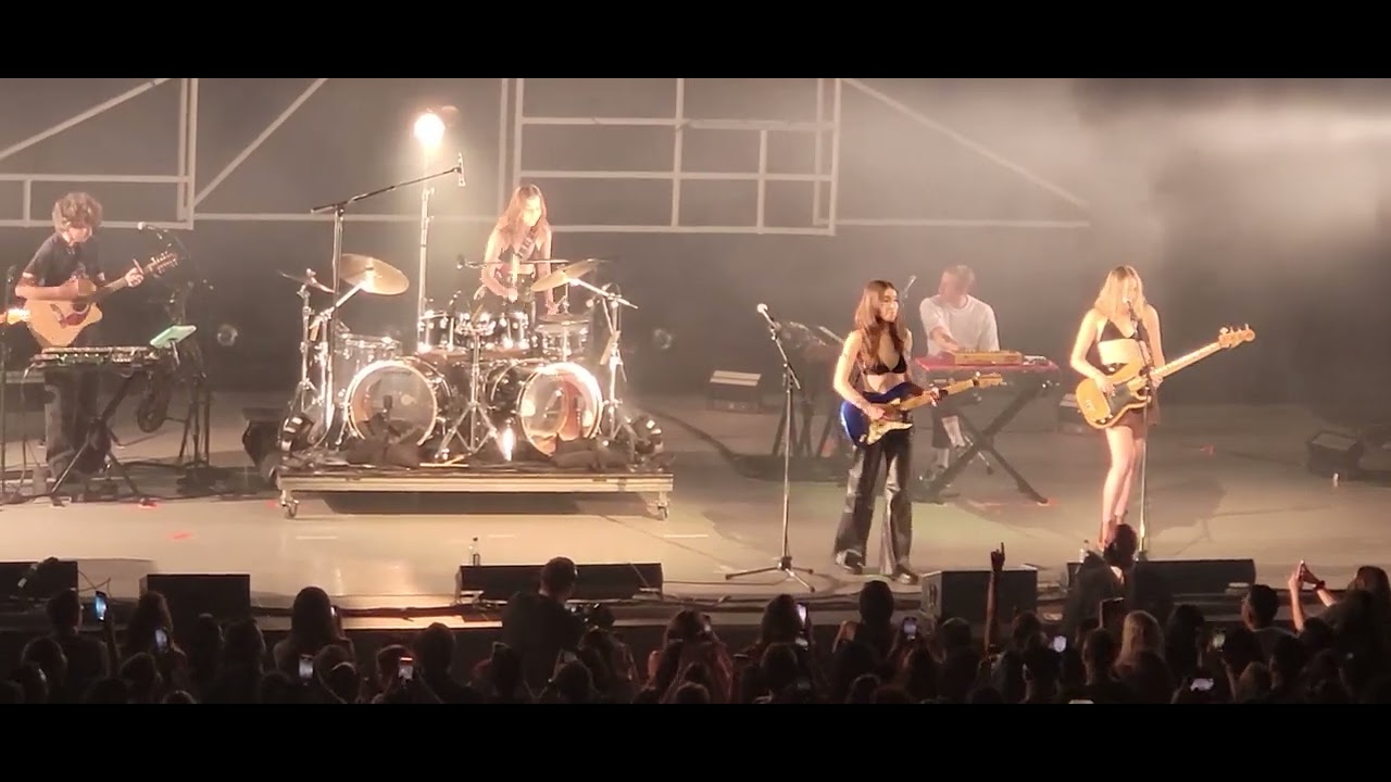 Haim - The Steps, Live in Las Vegas 4/24/22.