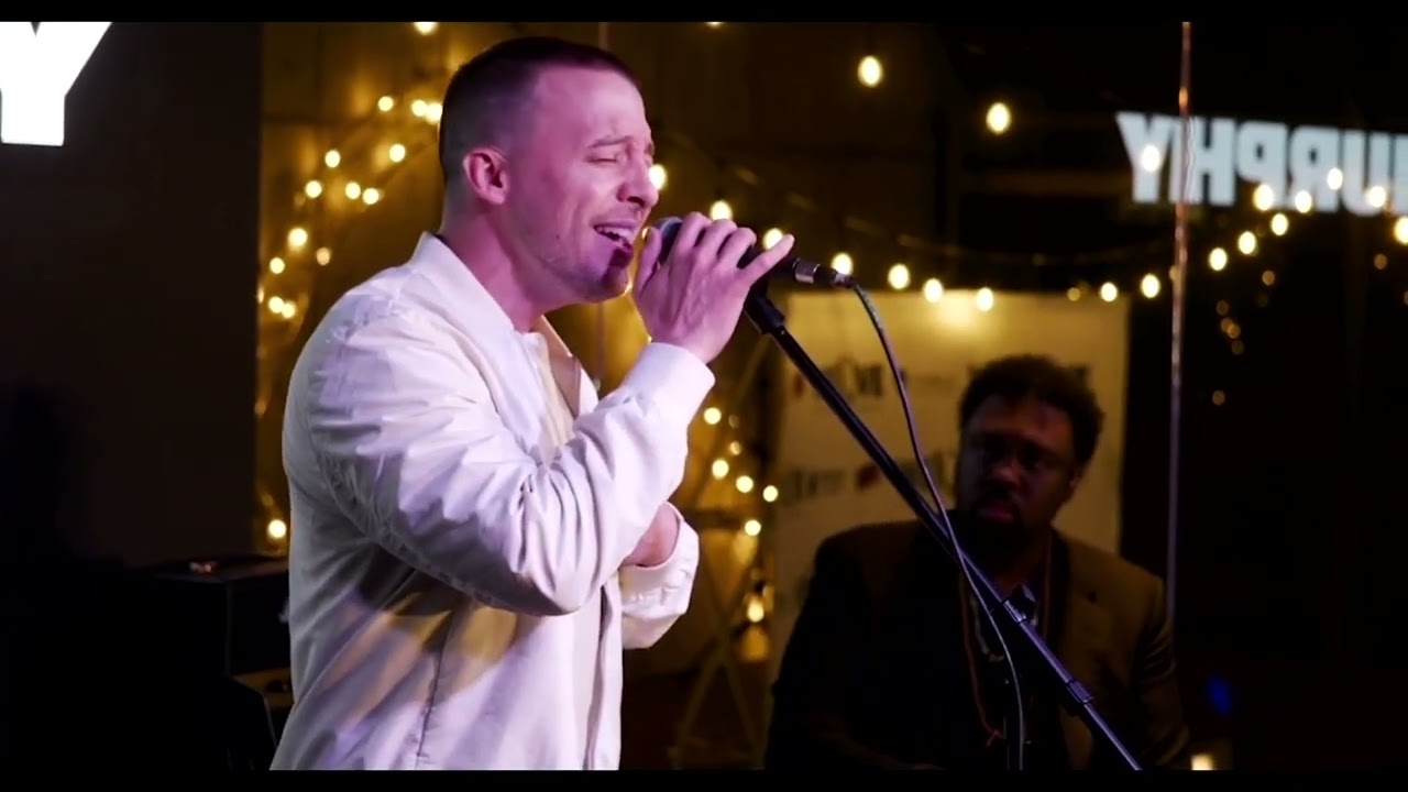 16 - Branan Murphy Performs 