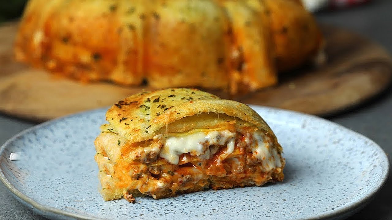 How To Make Lasagna Stuffed Garlic Bread