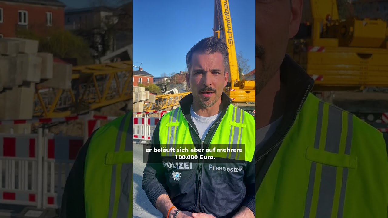 50-Meter-Baukran st&uuml;rzt in Bayreuth um