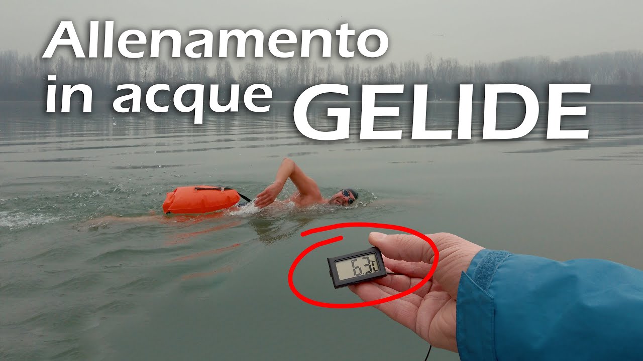 Allenamento invernale GELIDO nel lago
