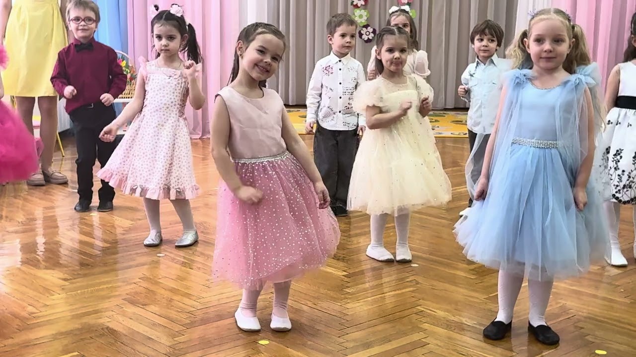 Утренник к 8 марта!