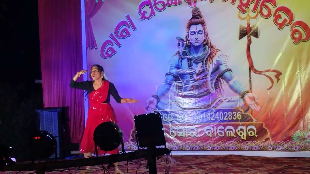 Lal taha taha.....matali......rasia maguchhi gela.....mu chandi ra paunji pindhichhi.....remix ❤️❤️