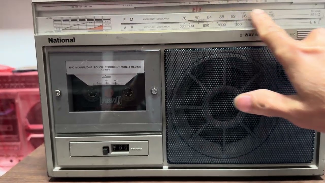 Đài National Rx-1750 mono đậm chất hoài niệm xưa,nghe hay,bầy đẹp,Fm 108.mời Ae lh/0912129067