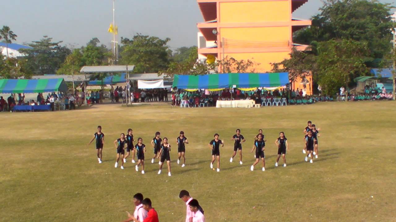 ทีมแอโรบิก โรงเรียน สายปํญญารังสิต