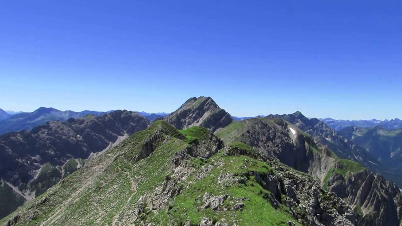 360&deg; Grad Gipfelpanorama vom Grat am Kuchelbergspitz Ammergauer Alpen