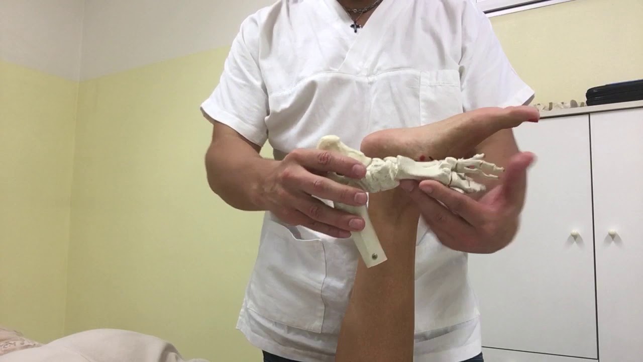 Manipolazione diretta (Thrust) della rima articolare tra scafoide e primo cuneiforme