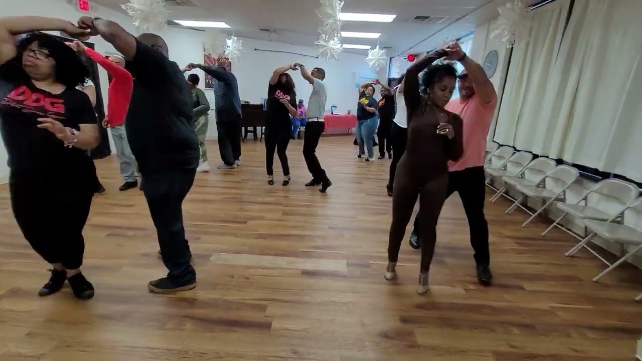Detroit Dance Groove Intermediate Classes