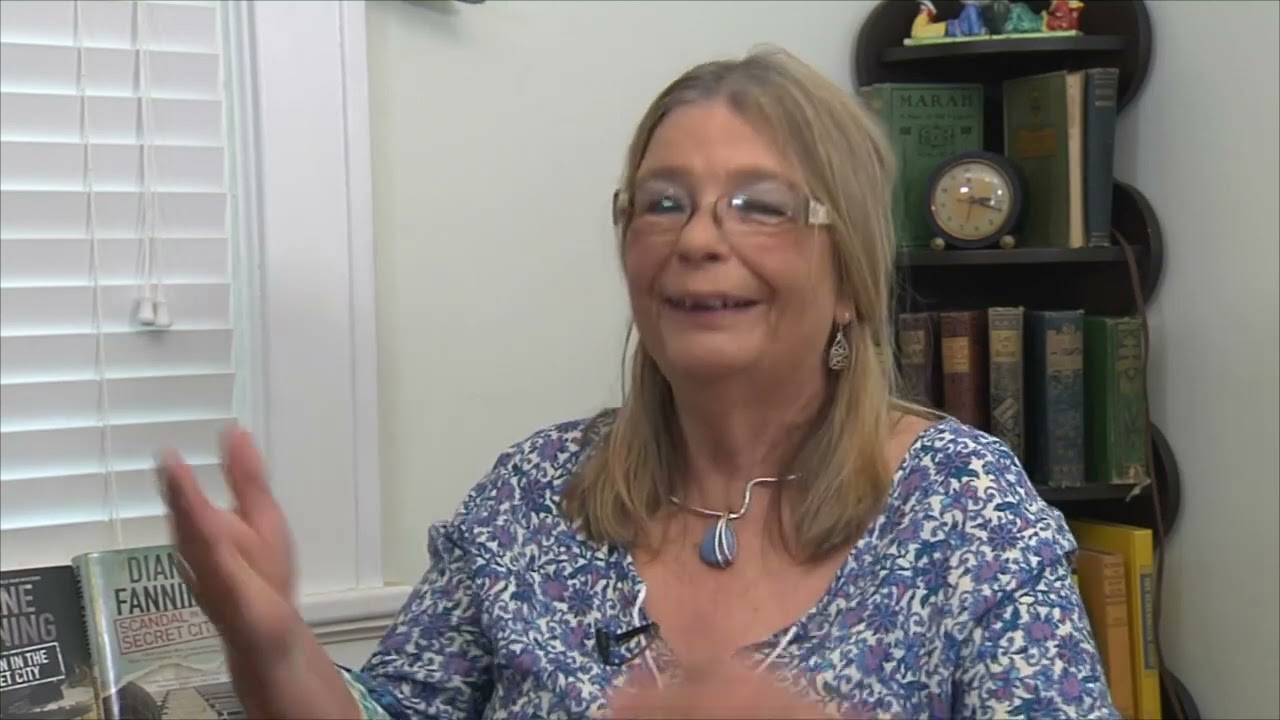 Write Around the Corner: Diane Fanning – Episode 208