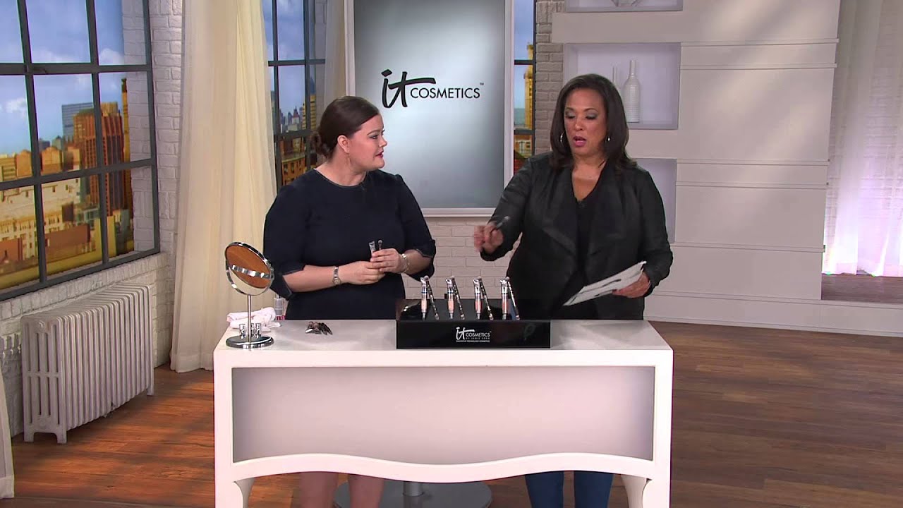 IT Cosmetics Waterproof Bye Bye Under Eye Concealer with Brush with Leah Williams