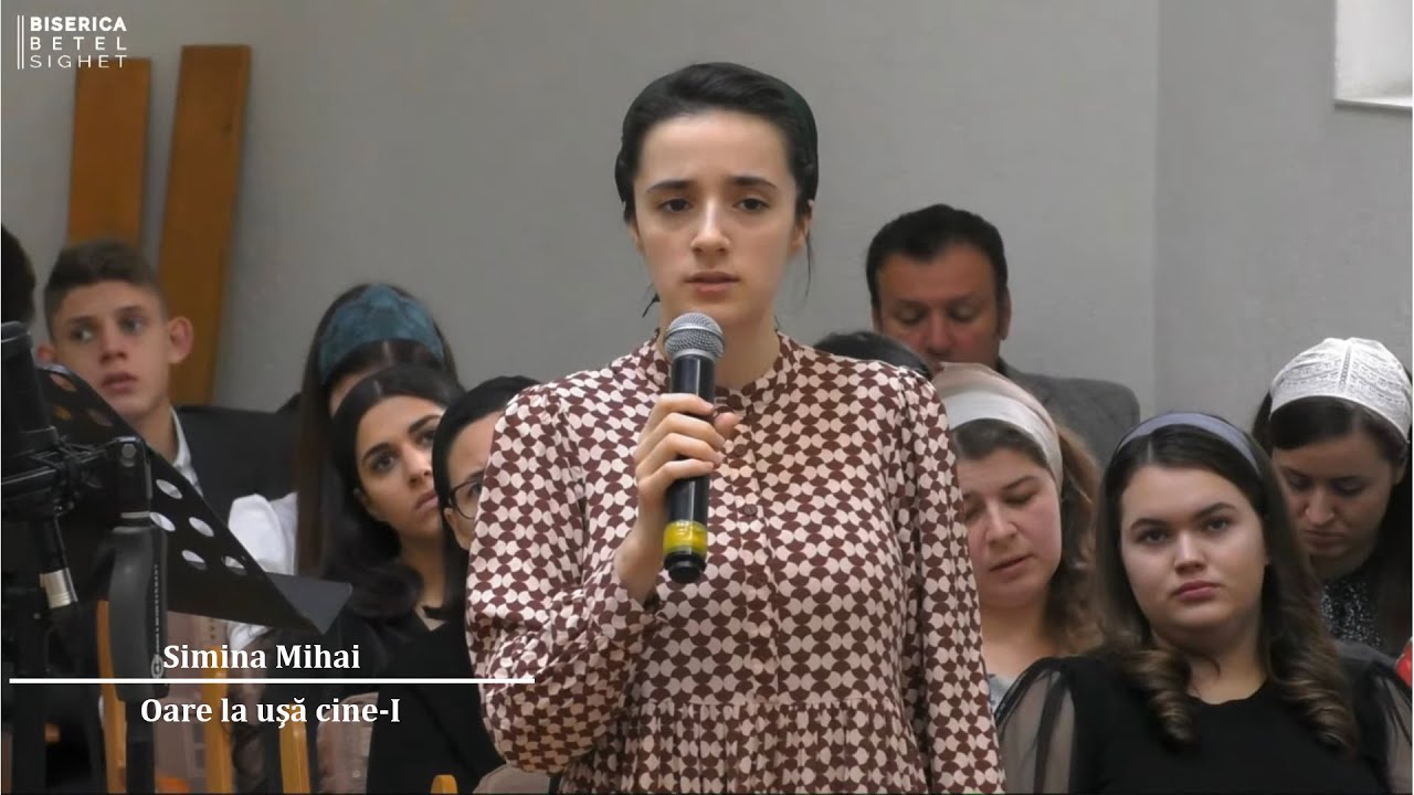 Simina Mihai | Oare la uşă cine-I