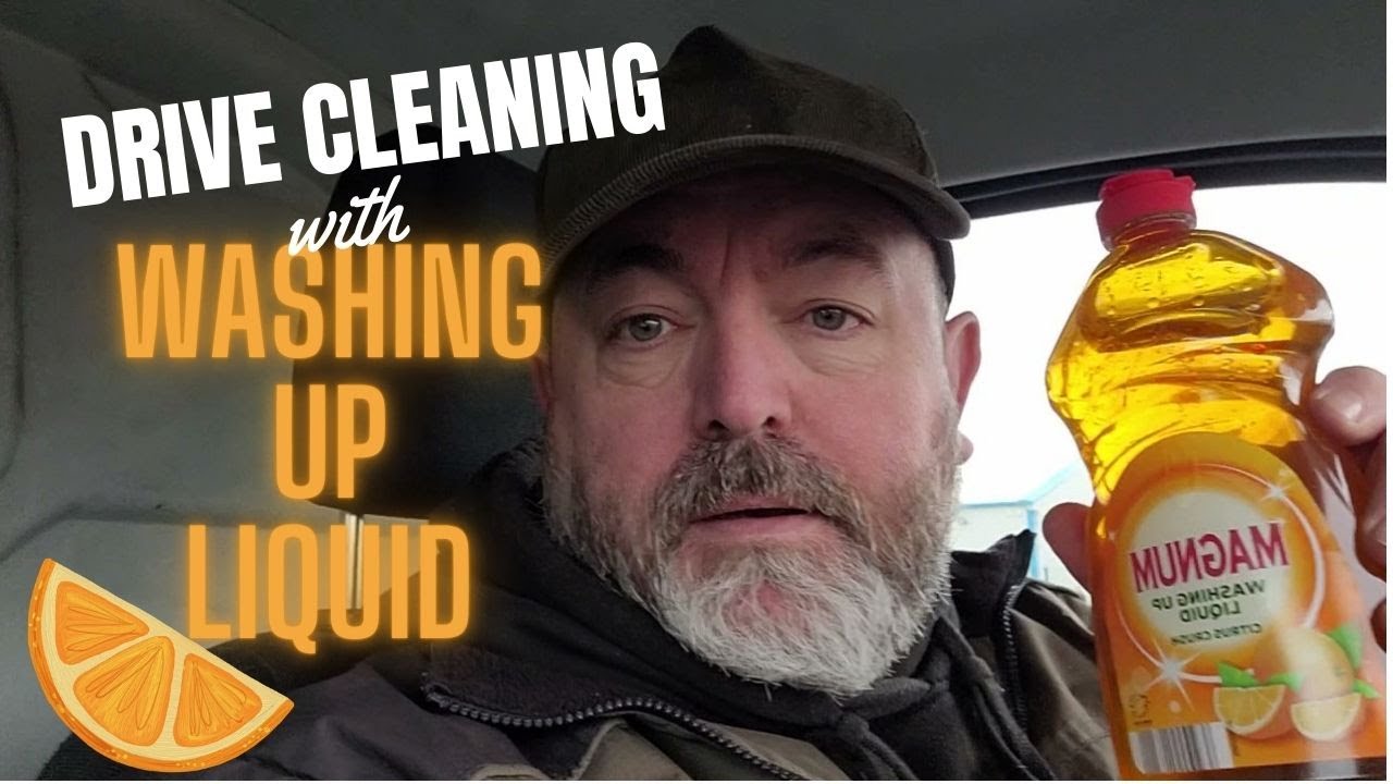 Cleaning a driveway with some washing up liquid ! #024