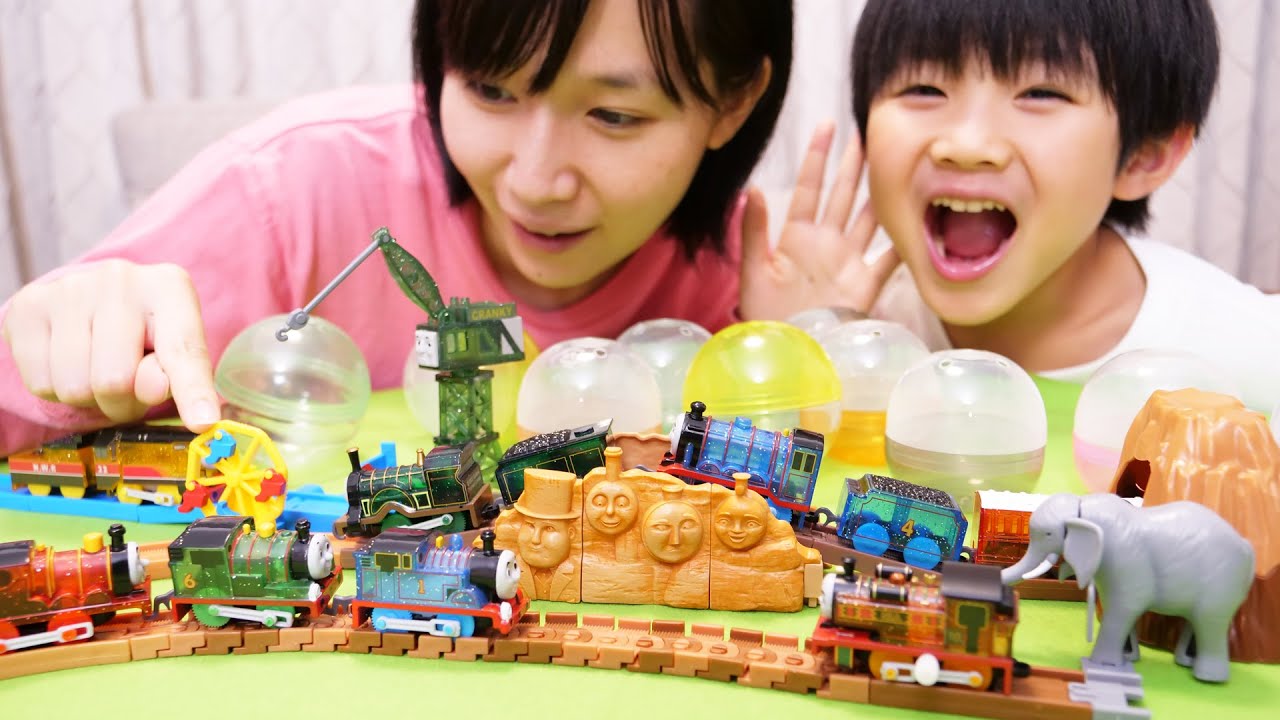 カプセルプラレール きかんしゃトーマス キラキラボディ編/capsule toy Thomas and friends