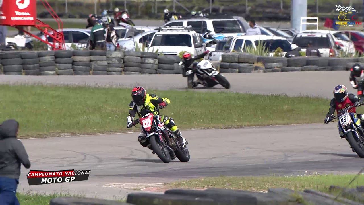 Carrera CRS Expertos Vitrix en la Tercera Valida del GP Colombia