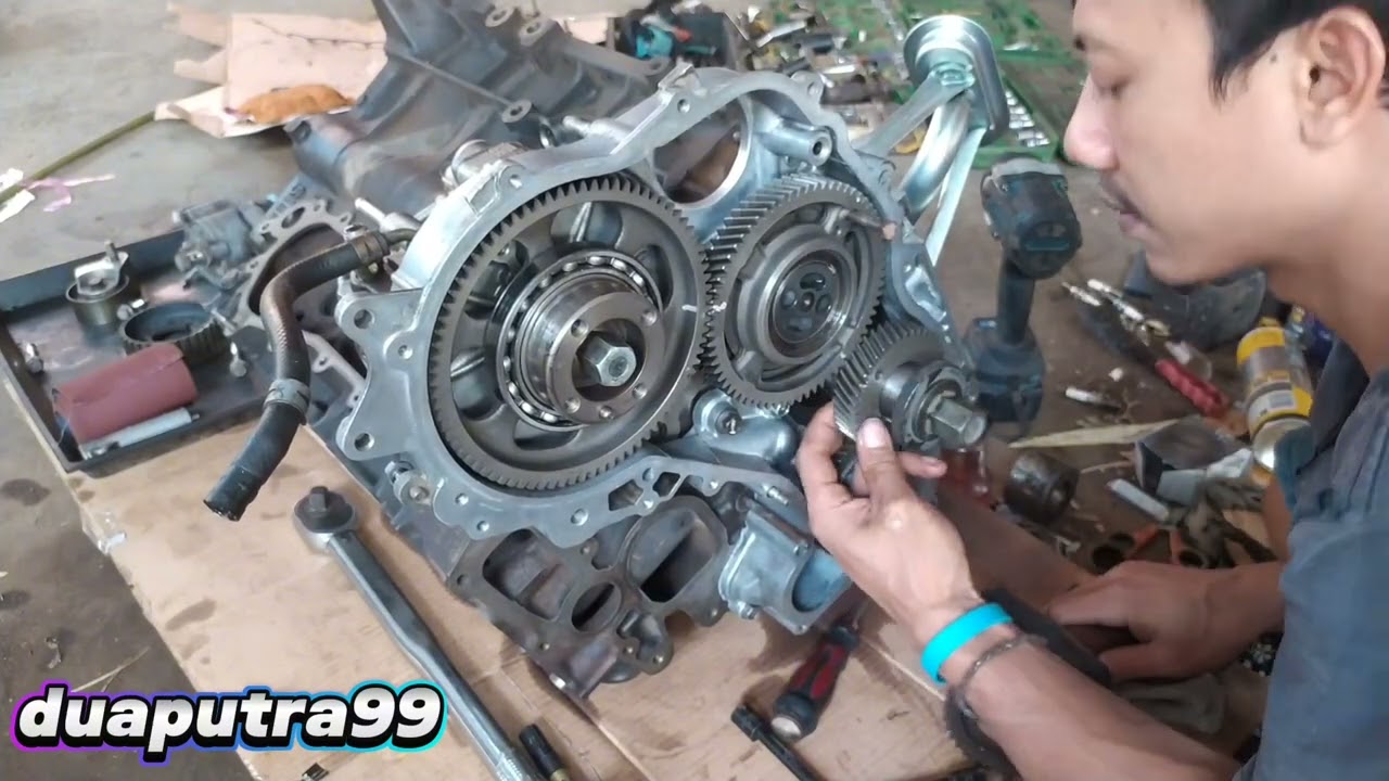 MERAKIT MESIN 2KD INNOVA DIESEL LENGKAP + TORSI BAUT MENGGUNAKAN KUNCI MOMENT dan TOP TIMING GEARNYA