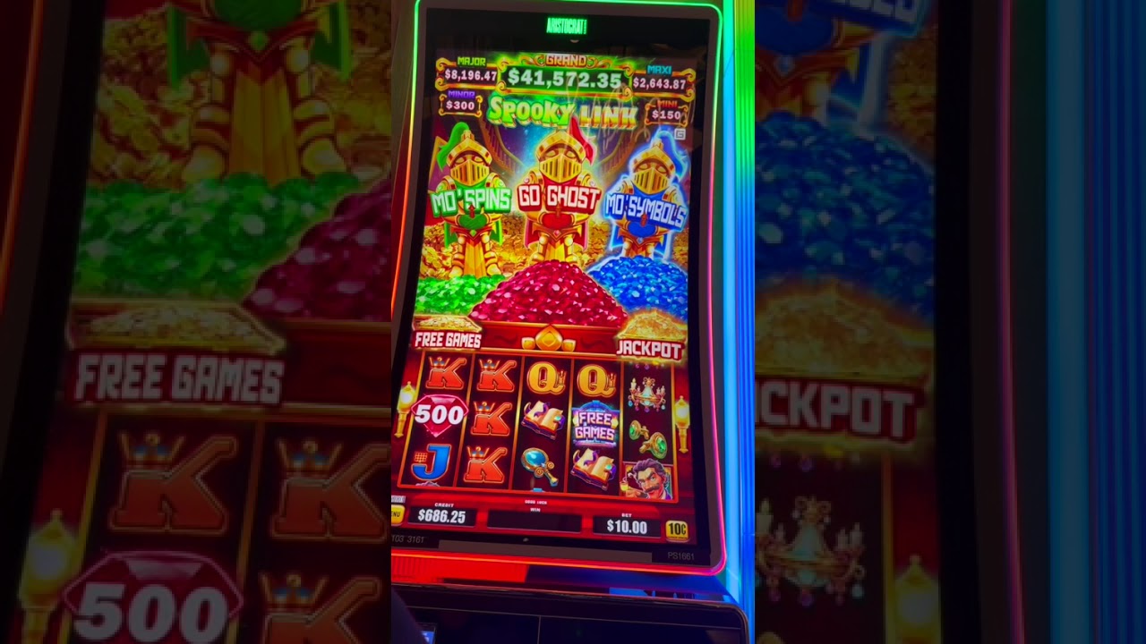 First Spin bonus on a 41,000 GRAND JACKPOT Spooky Link!