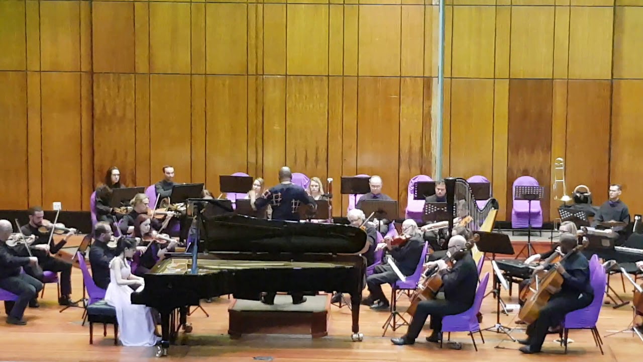 Ying-Shan Tseng plays Haydn - Piano concerto No. 11 in D major, first movement