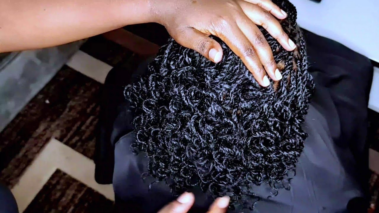 Micro twist || curls on kinky twist