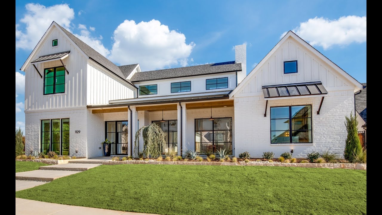 Heritage Homes Modern Farmhouse