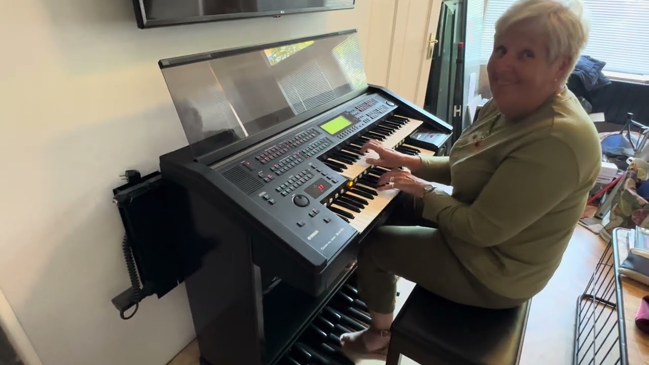 Jean Martyn - Blues on my new little Baby Organ