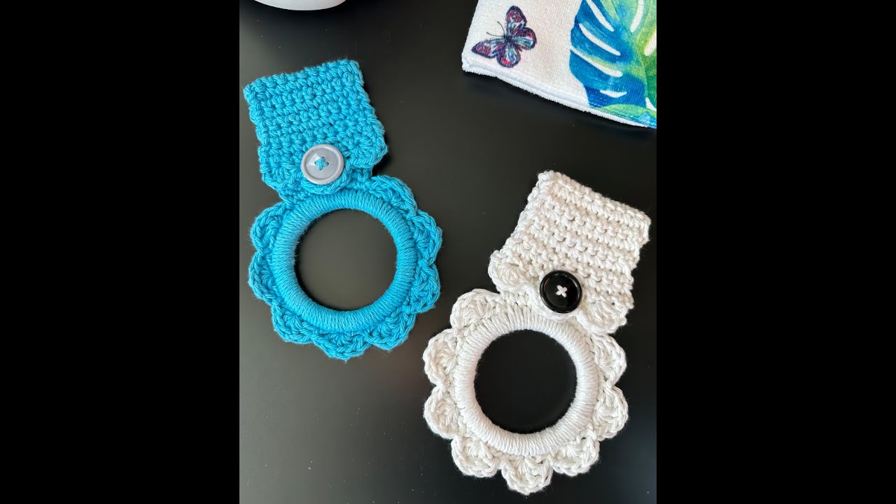 How to Crochet a Towel Holder