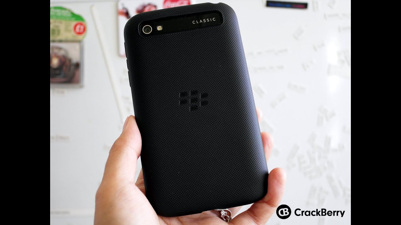 A look at the OEM Soft Shell Case for the BlackBerry Classic