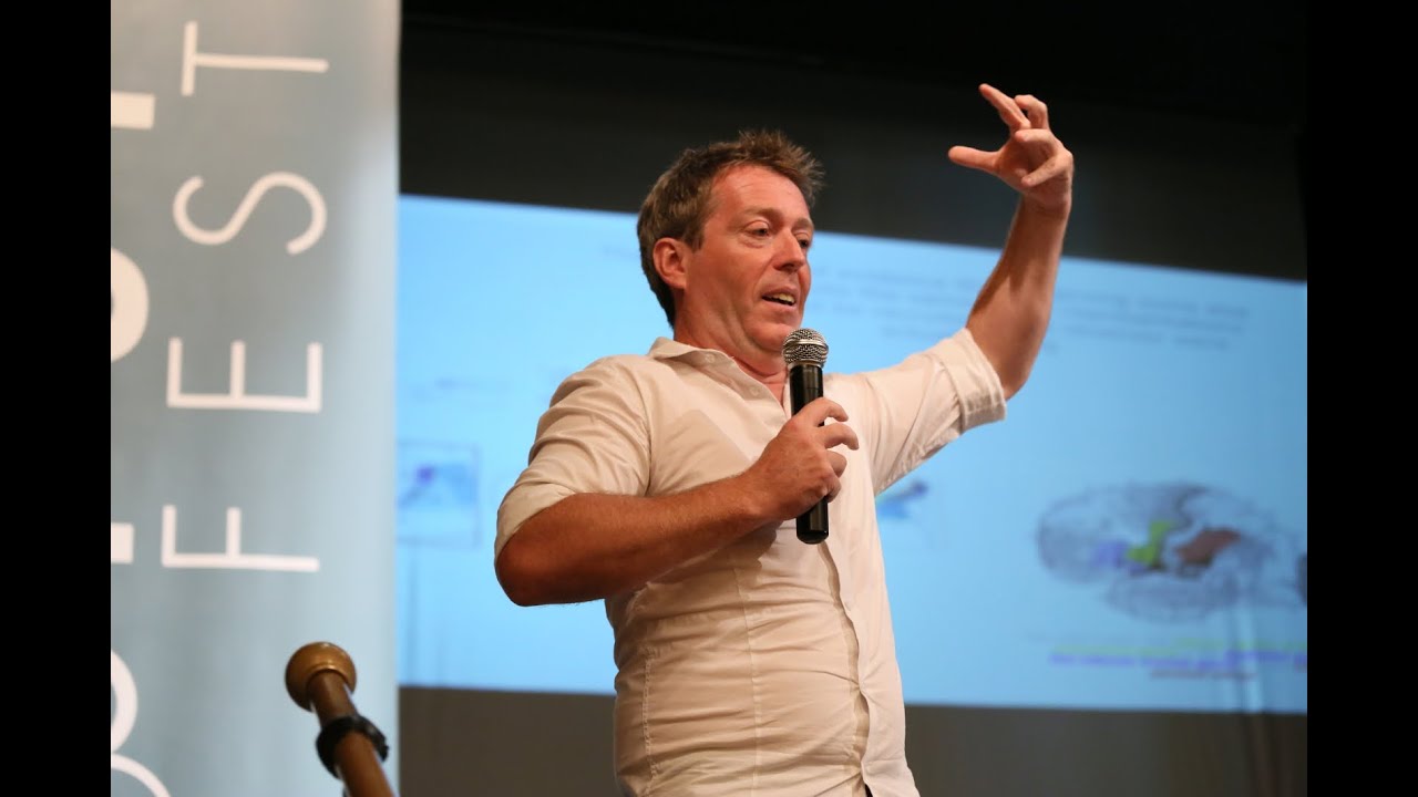 Il cervello che agisce e i neuroni a specchio - Corrado Sinigaglia - FUTURA FESTIVAL 2015