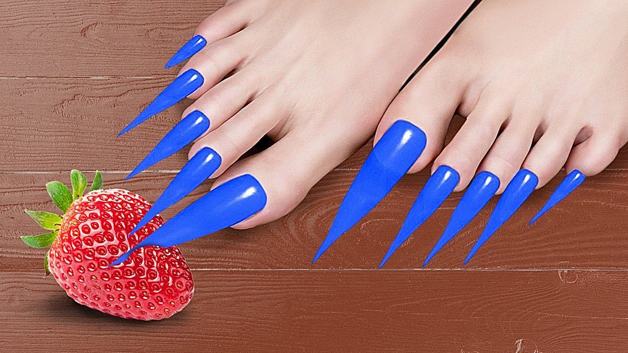AI! PROBLEMAS FEMININOS COM AS INC&Ocirc;MODAS UNHAS LONGAS